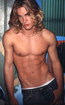 Travis Fimmel